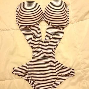 MIKOH SWIMWEAR One piece bikini